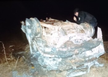 Hallan incendiada una camioneta presuntamente ligada al contrabando