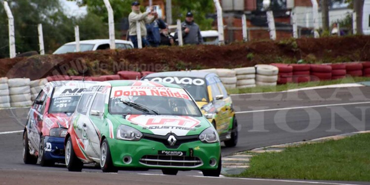 Galería de fotos: El Misionero de Pista, a máxima velocidad en Posadas