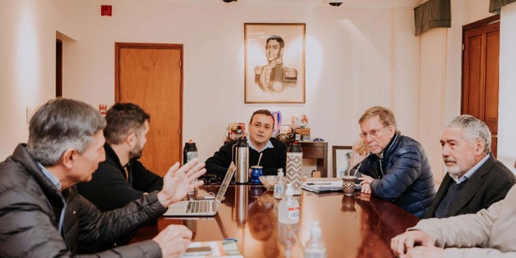 REUNIÓN. Varios funcionarios participaron en el encuentro en Casa de Gobierno.