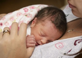 Mamá Canguro, un programa pensado para el desarrollo de niños prematuros