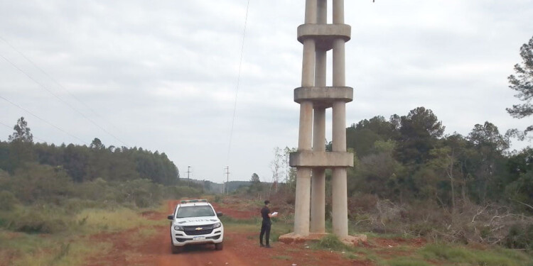 LA ESCENA. La policía investiga el hecho.