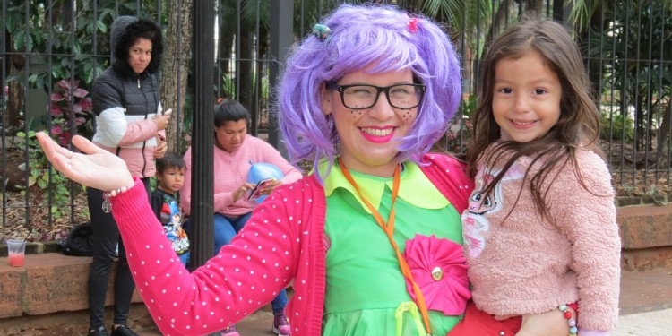 Por el Mes del Niño, la “Chilindrina Misionera” y sus amigos recorren la provincia