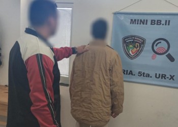Irrumpió en la casa de su expareja, la agredió y le robó el celular