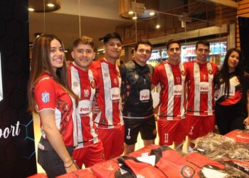 Futsal posadeño: Fraternidad presentó nueva pilcha