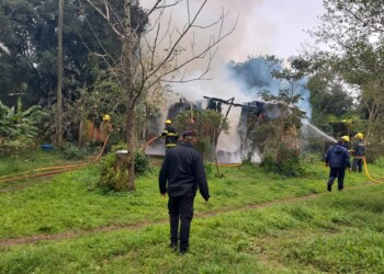 Prendió una vela a San Cayetano y se le quemó la casa