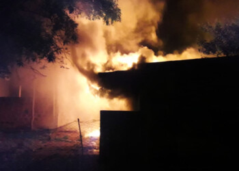 Le prendió una vela a “San La Muerte” y terminó incendiando su vivienda