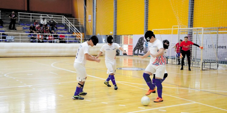 A LA CANCHA. Los Magos y una nueva experiencia en la Liga Nacional.