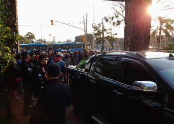 Atacan y saquean el puesto de un dirigente del Mercado Central