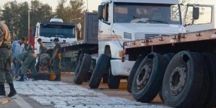 EN NEUMÁTICOS. En Misiones, Koch cayó con droga oculta en camiones.