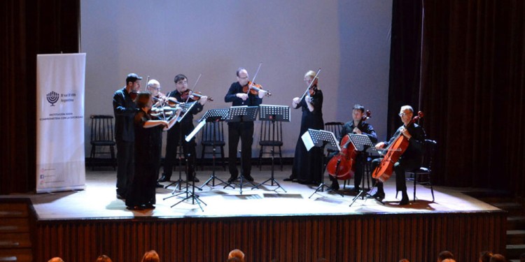 DE NIVEL INTERNACIONAL. Parte del ensamble Millenium durante un concierto brindado en julio en Buenos Aires.