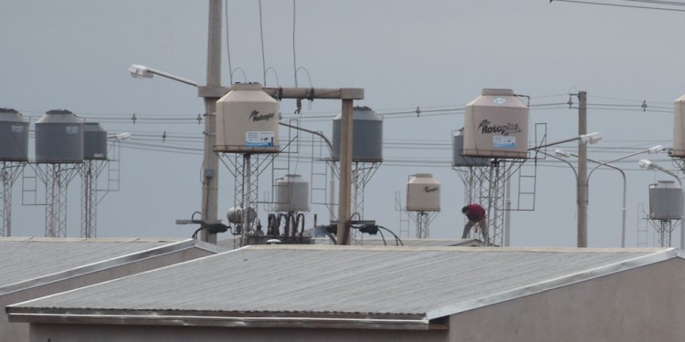 REPOSICIONES. El programa apunta a mejorar las cubiertas de techo.
