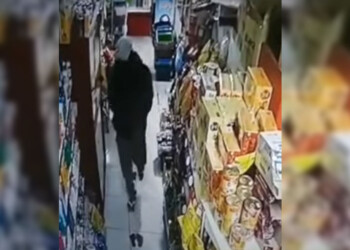 “No quiero pesos”: el insólito reclamo de un ladrón en pleno robo