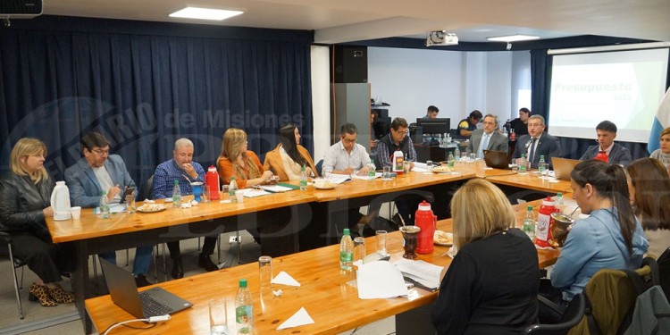 PRIMERA JORNADA. Ayer empezaron las reuniones que continuarán hoy en la Comisión de Presupuesto de Diputados.