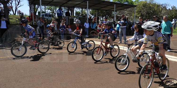 EDADES. Las categorías están divididas a partir de los 4 y hasta los 18 años.