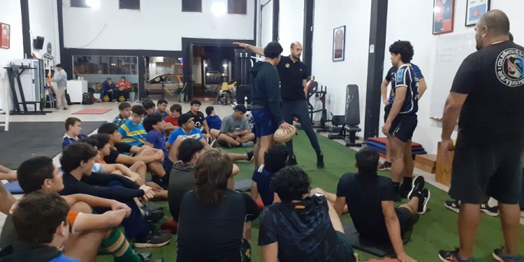 MENSAJE CLARO. El staff del M-17 de la URuMi trabaja con el gran objetivo de lograr el ascenso en el Argentino.