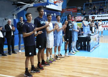 OTC presentó su pilcha y caras nuevas