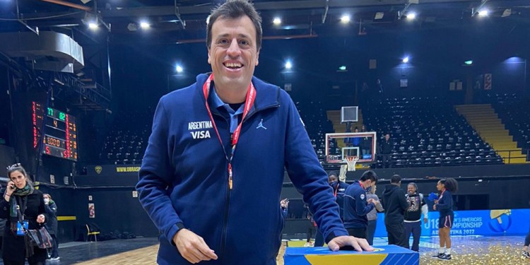 CARRERA. Marcos se sigue abriendo paso en el básquet nacional.