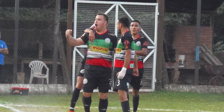 ADENTRO. El Tricolor empató ante Mado-Delicia y está entre los ocho.