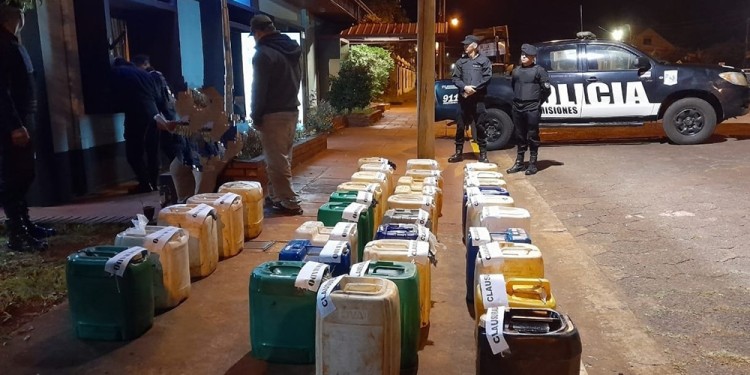 PROCEDIMIENTOS. La Policía de Misiones realizó los operativos en el municipio.