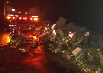 Preso tras intentar saquear carga volcada y robar el arma a un policía