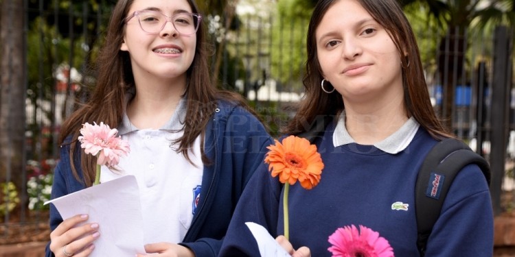 ACTIVIDAD. Continúan una tradición que busca llevar un momento de felicidad a la gente.
