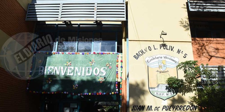 Candelaria vivió con emoción una nueva muestra de alfombras florales en el BOP 5