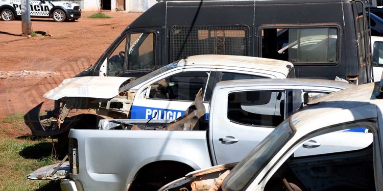 Compactarán unos 120 móviles de la Policía que se encuentran en desuso