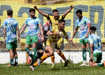 Crucero reaccionó a tiempo y derrotó a Unión de Sunchales