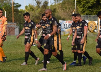 Crucero del Norte consiguió una victoria clave y da pelea