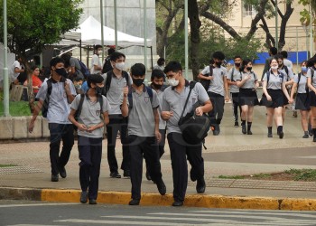 Unos 14 mil alumnos de quinto y segundo año participan de la Encuesta de Bienestar