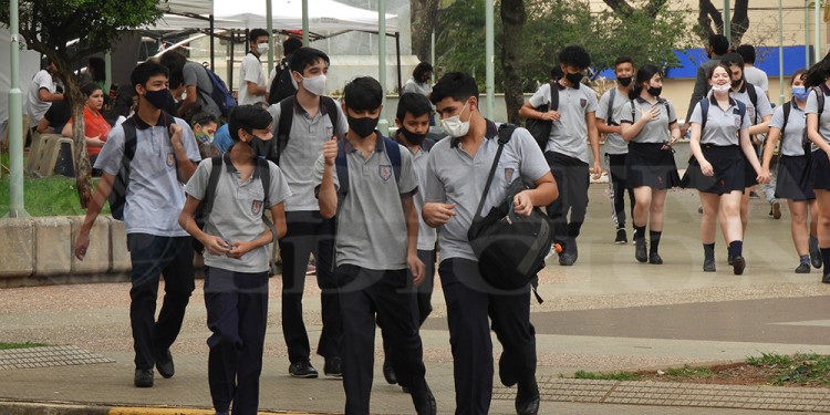 VALIDADA. Es un modelo de encuesta aprobada a nivel internacional para ver la dimensión de bienestar estudiantil.