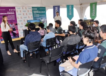 La situación económica de las familias influye en los jóvenes al elegir una carrera