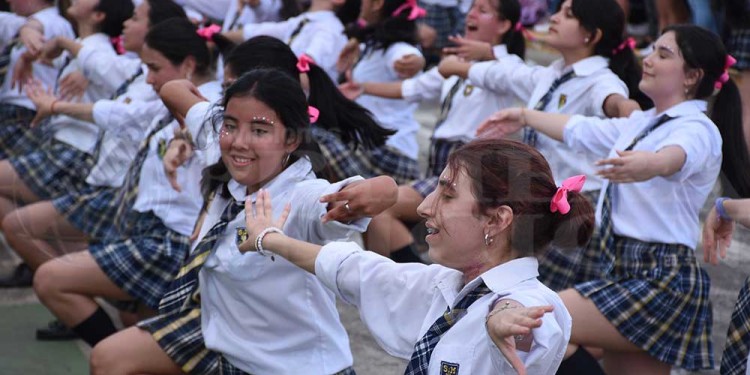 Galería: los estudiantes pusieron toda la alegría y el ritmo en la costanera