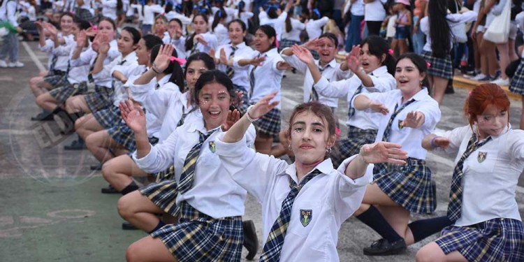 Galería: los estudiantes pusieron toda la alegría y el ritmo en la costanera