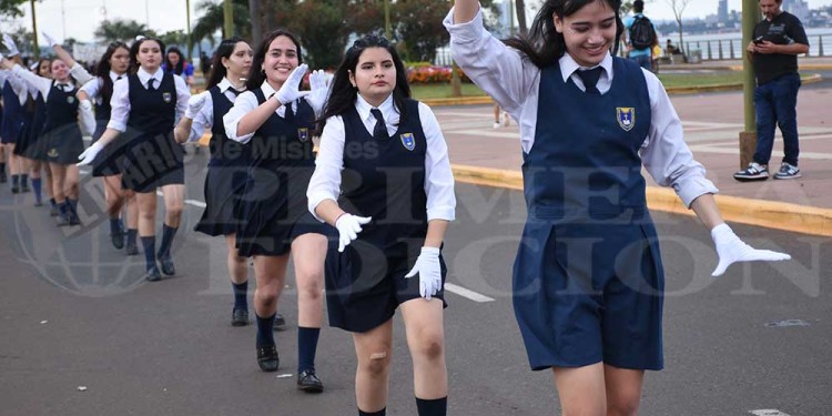 Galería: los estudiantes pusieron toda la alegría y el ritmo en la costanera