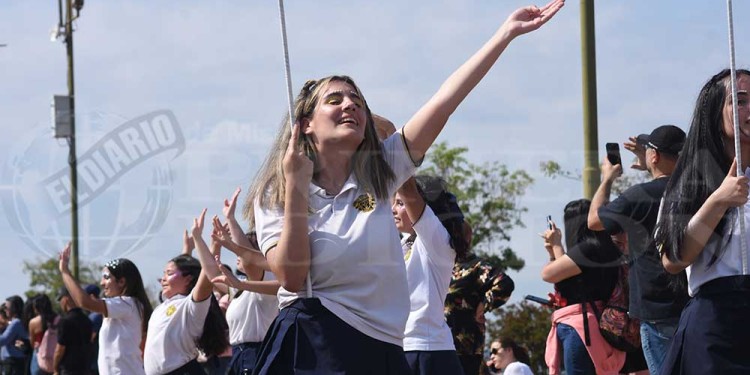 Galería: los estudiantes pusieron toda la alegría y el ritmo en la costanera
