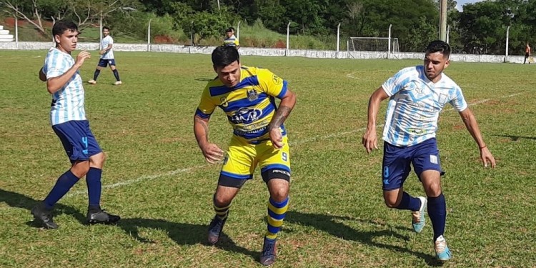 EN ACCIÓN. Con la realización de dos encuentros arranca una nueva fecha.