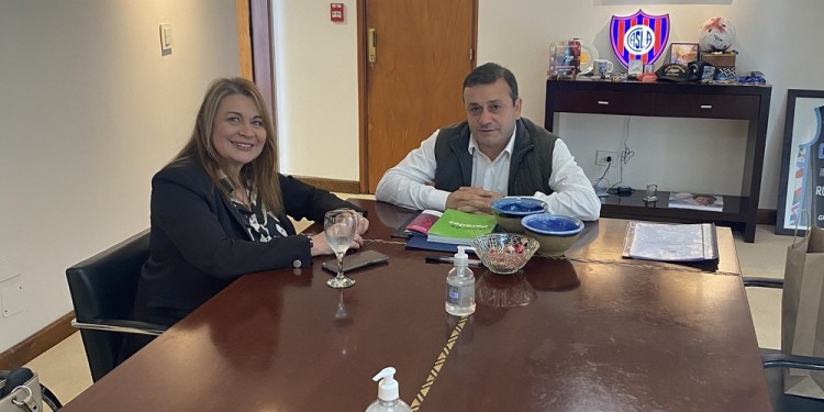 ANUNCIO. Herrera Ahuad y Aquino acordaron la puesta en funcionamiento de otra carrera universitaria.