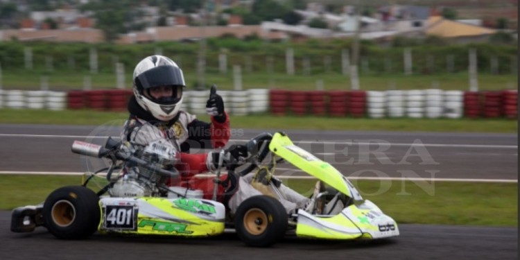 TODO OK. Reneé Pletsch estuvo probando en Oberá para la competencia de este fin de semana. Está motivado.