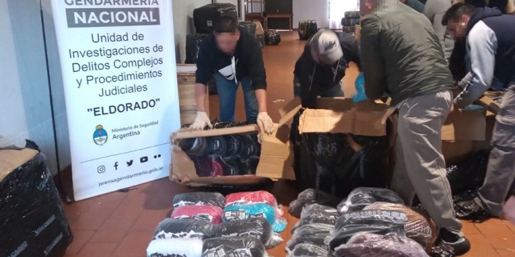 Incautan cubiertas y mercadería en Eldorado por un valor superior a $20 millones