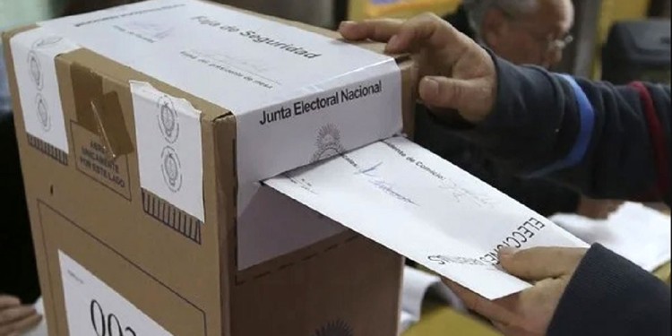 USO. Luis Di Giacomo, presidente del Interbloque de Provincias Unidas, dijo que “quienes la crearon no la usaron nunca”.