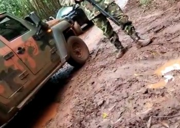 Detuvieron a “Wiwi” con una carga de neumáticos y sus amigos se enfrentaron con Prefectura