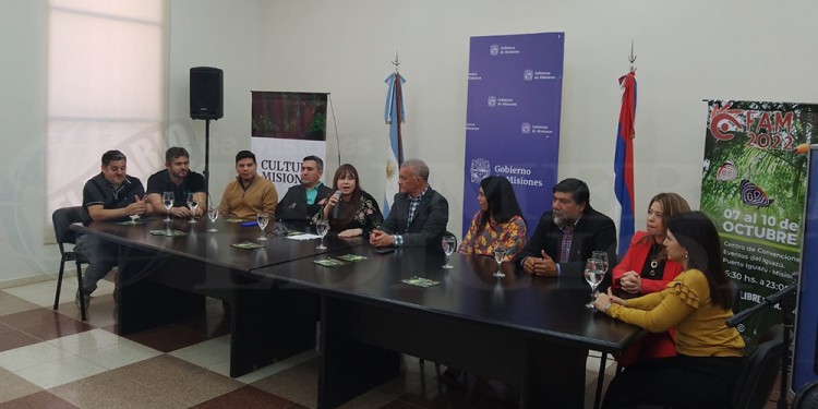 LANZAMIENTO. Ayer se realizó el lanzamiento del primer Festival de Arte Sonoro Indígena que tendrá lugar del 8 al 10 de octubre en Puerto Iguazú.