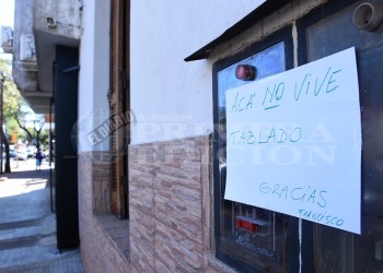 Tablado en Posadas: voces de repudio y una denuncia penal por fijar domicilio falso