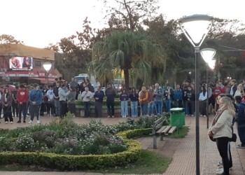 Apóstoles: estudiantes se congregaron en apoyo al alumno accidentado