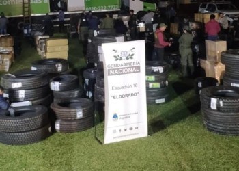 Frustran contrabando de neumáticos y otras mercaderías en Eldorado