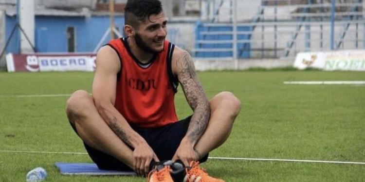 EXPERIENCIA. Abello será un jugador importante en la columna de La Franja.