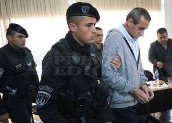 “Nos besaba, pellizcaba, nos tocaba los pechos. Lo hacía en cualquier lugar y cuando orábamos”