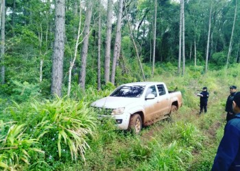Camioneta robada en Brasil fue recuperada en un pinar de Eldorado