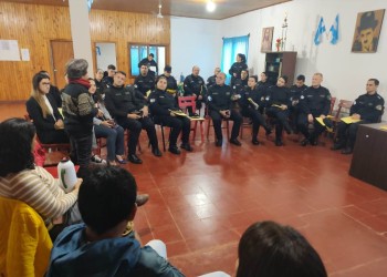 Capacitan en Derecho Indígena a Policías de la Ruta 14
